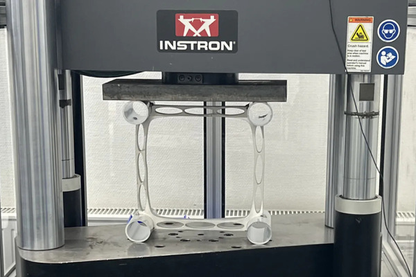 Producttest in het laboratorium van MT Veendam